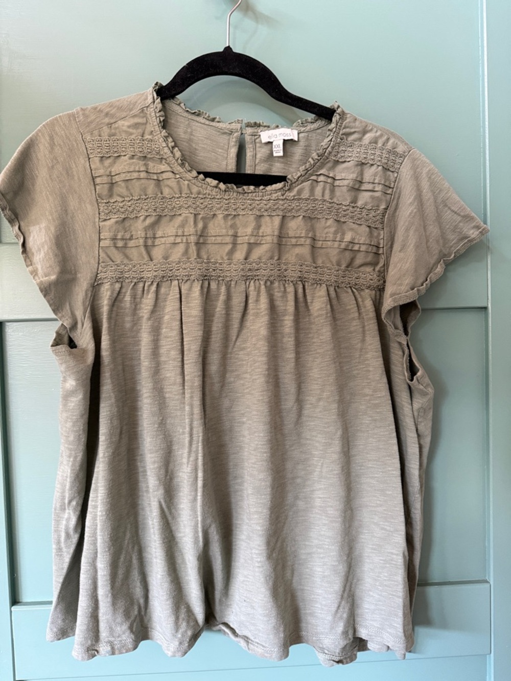 Ella Moss Light Gray Crochet-Yoke Short Sleeve Tunic